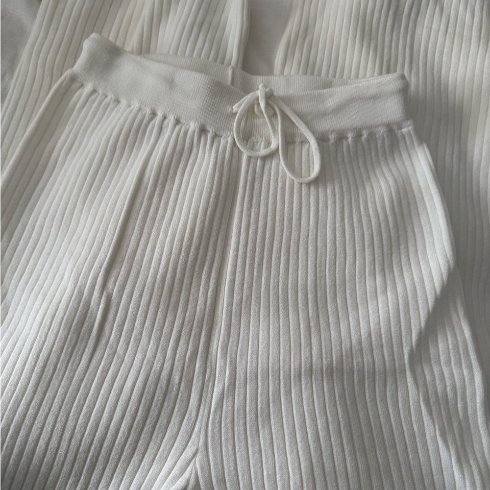 White Ribbed Pants